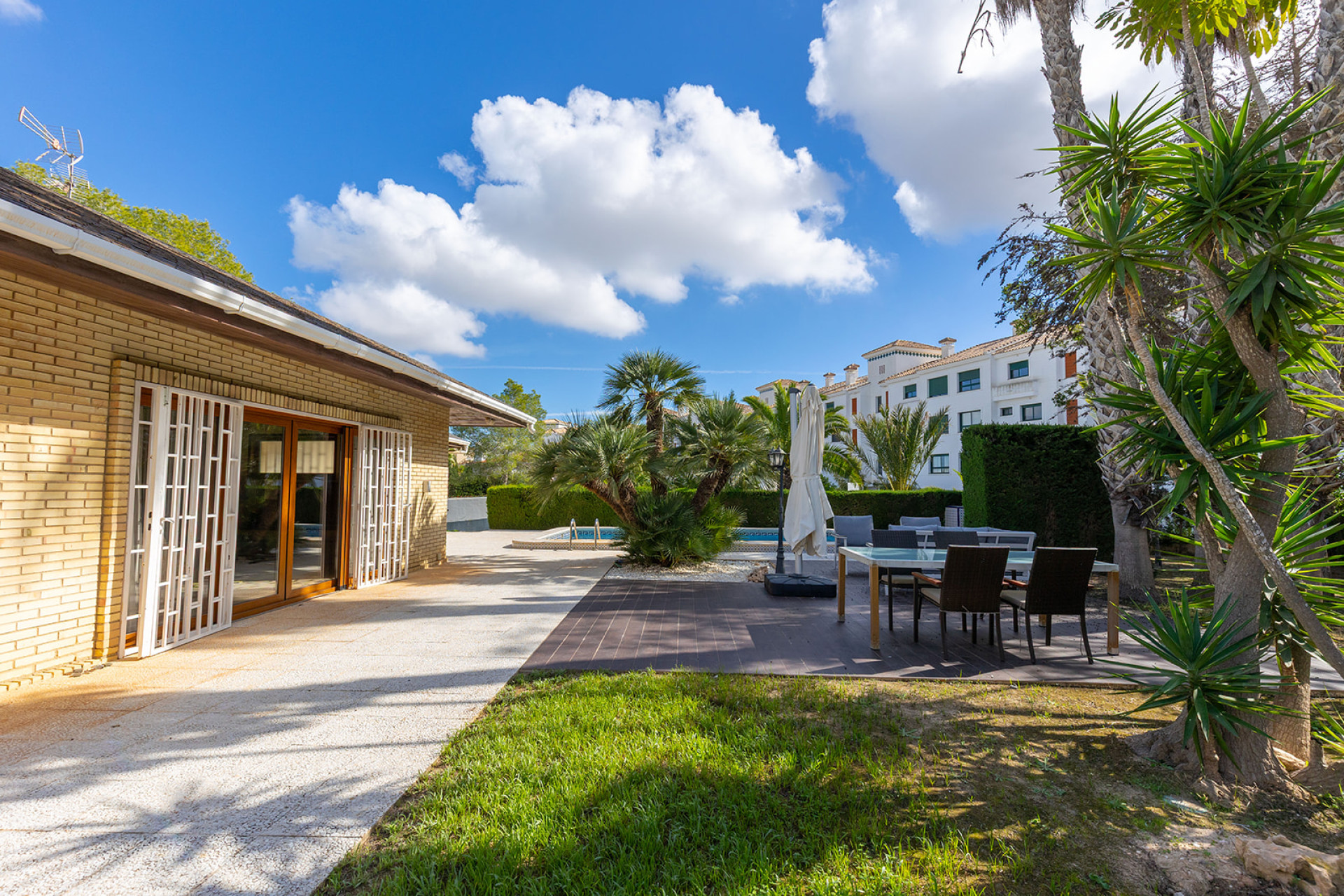 Herverkoop - Detached Villa - Orihuela Costa - Las Filipinas