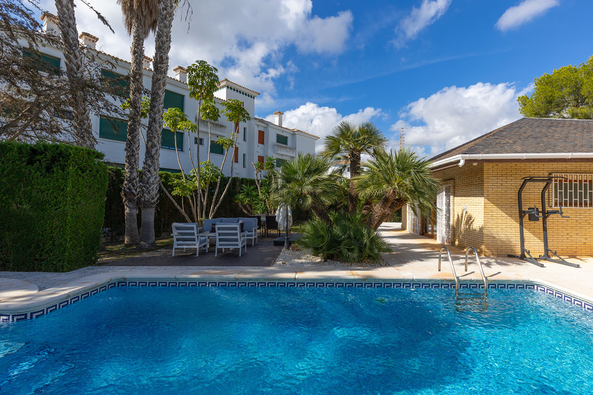 Herverkoop - Detached Villa - Orihuela Costa - Las Filipinas