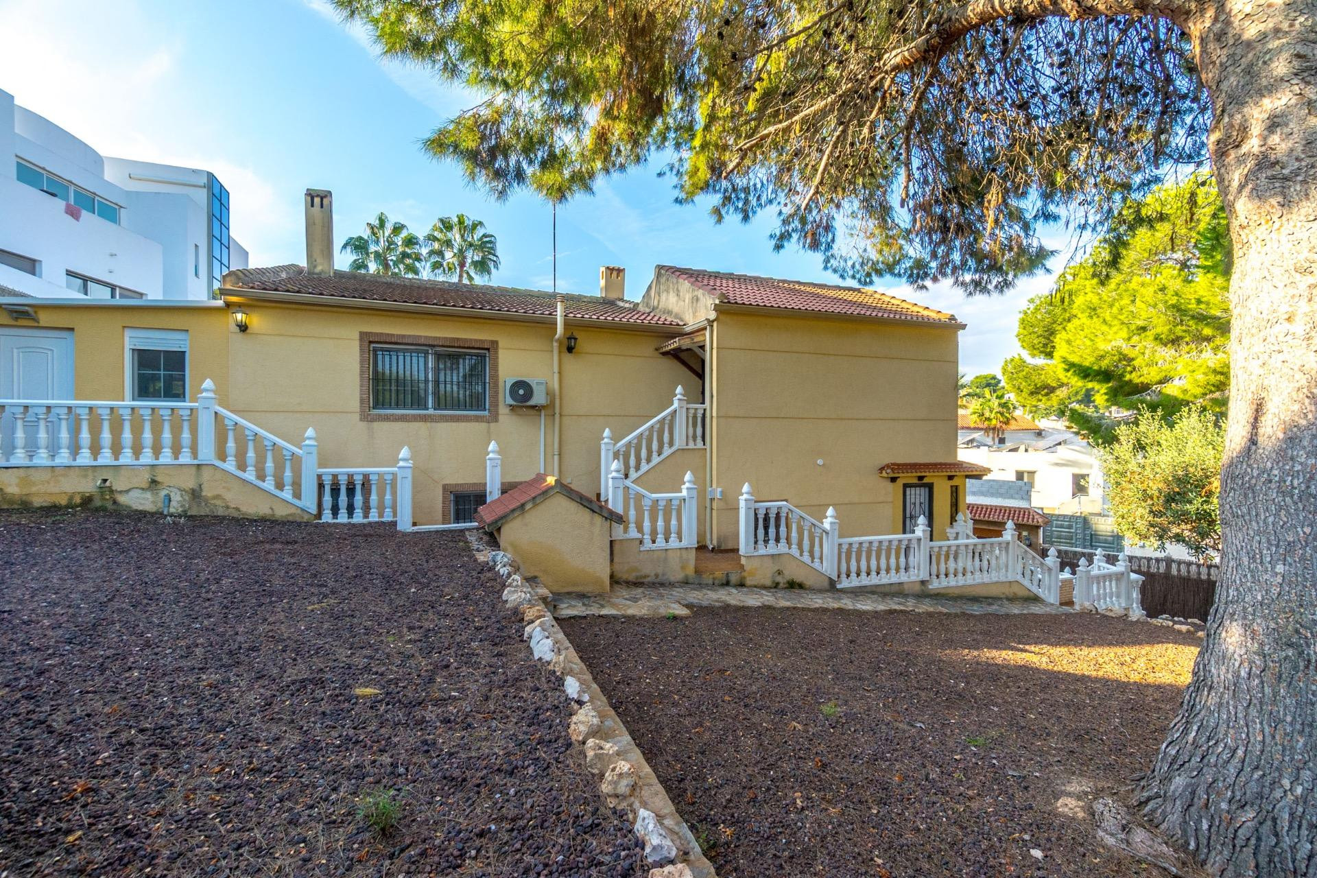 Herverkoop - Detached Villa - Orihuela Costa - Los Balcones