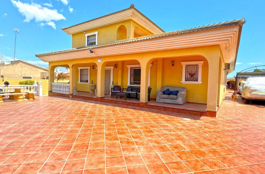 Herverkoop - Detached Villa - Orihuela Costa - Los Balcones