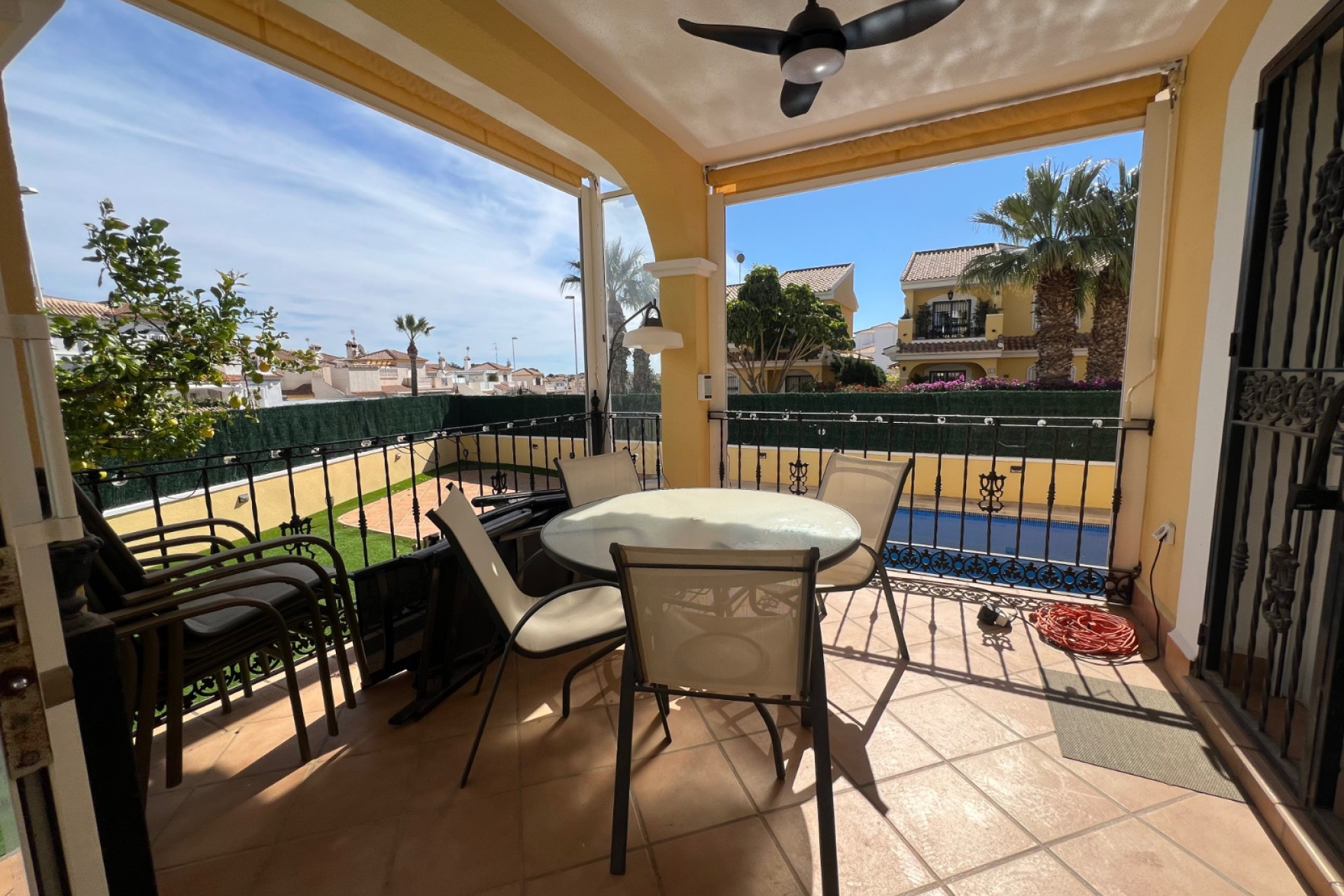Herverkoop - Detached Villa - Orihuela Costa - Los Dolses