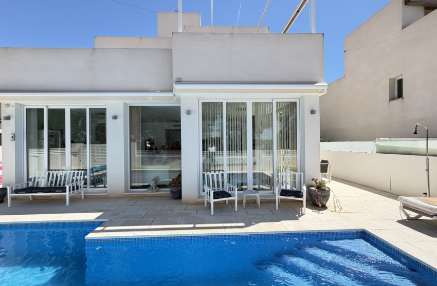 Herverkoop - Detached Villa - Orihuela Costa - Mil Palmeras