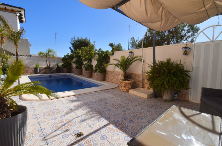 Herverkoop - Detached Villa - Orihuela Costa - Playa Flamenca