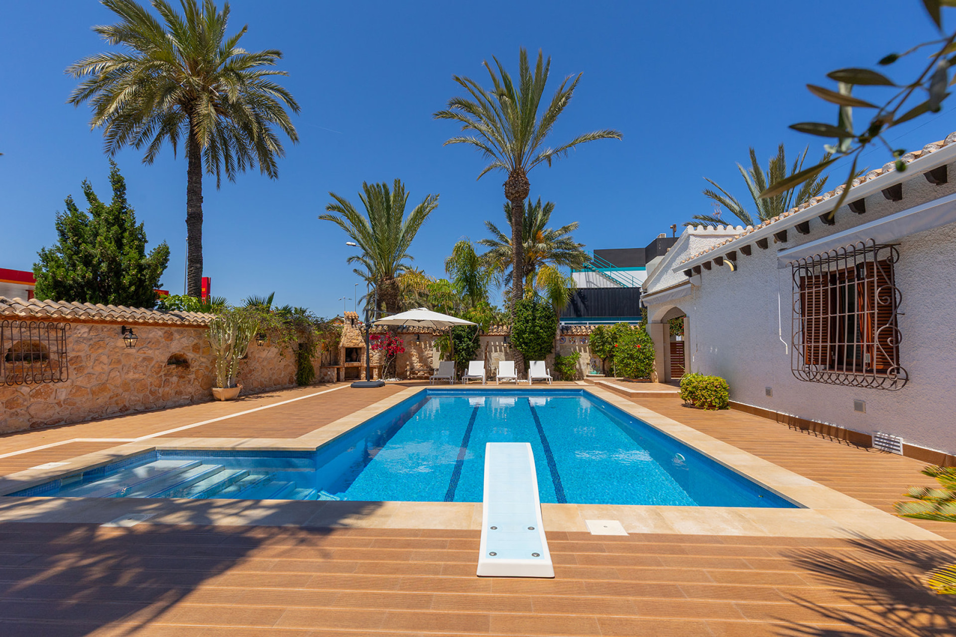 Herverkoop - Detached Villa - Orihuela Costa - Punta Prima