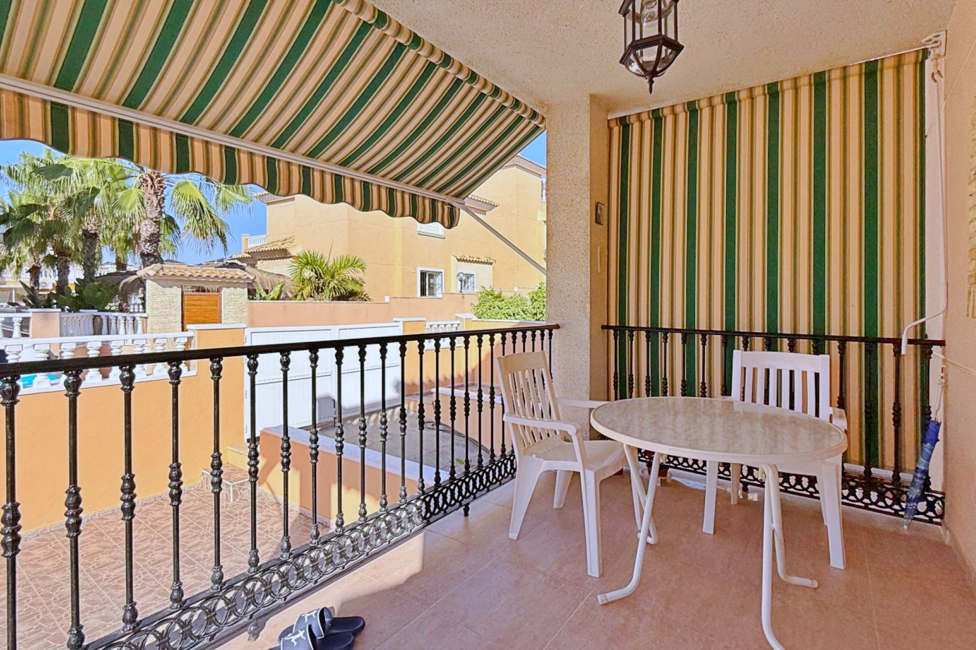 Herverkoop - Detached Villa - Orihuela Costa - Punta Prima
