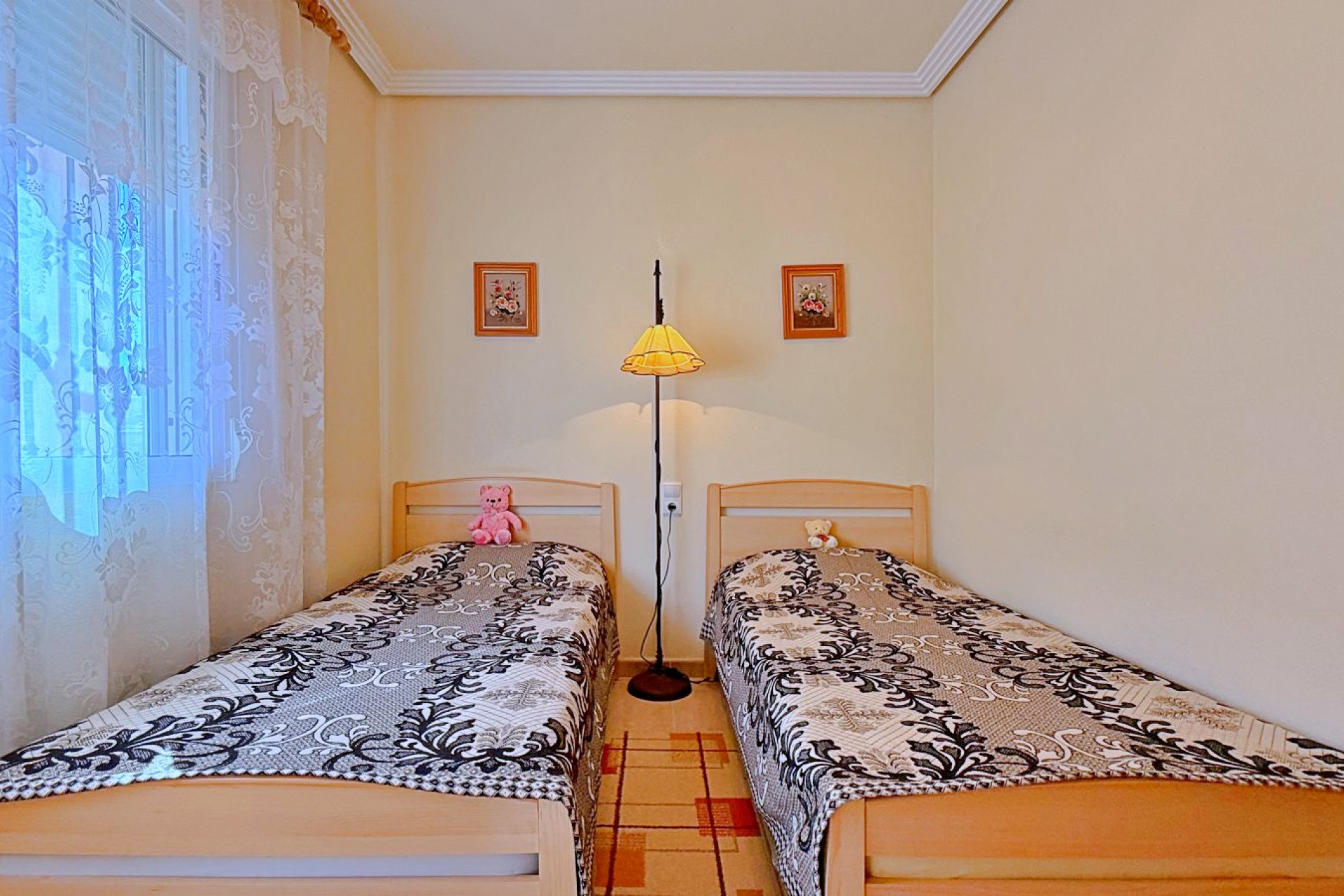 Herverkoop - Detached Villa - Orihuela Costa - Punta Prima