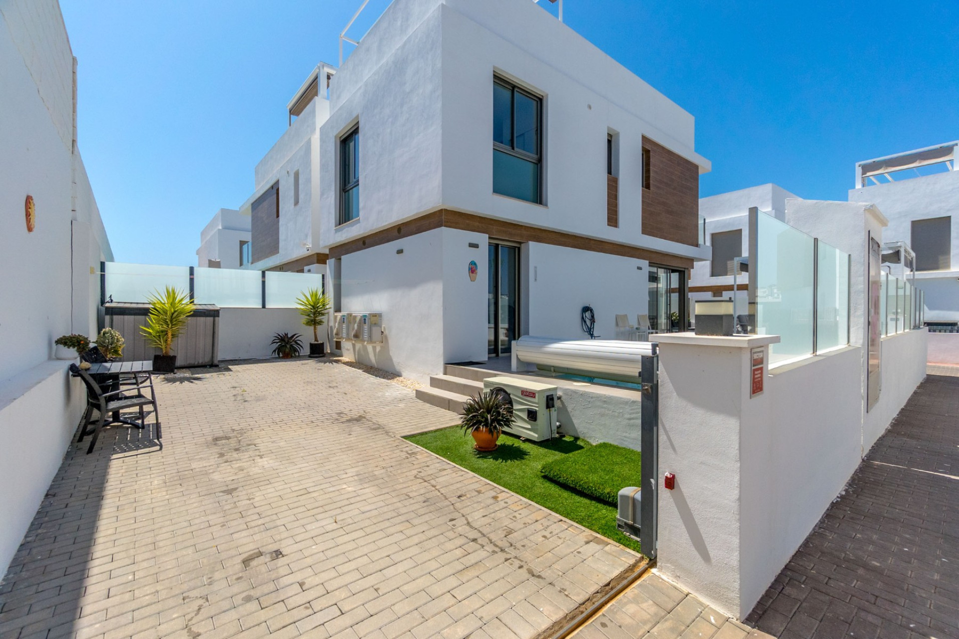 Herverkoop - Detached Villa - Orihuela Costa - Villamartin