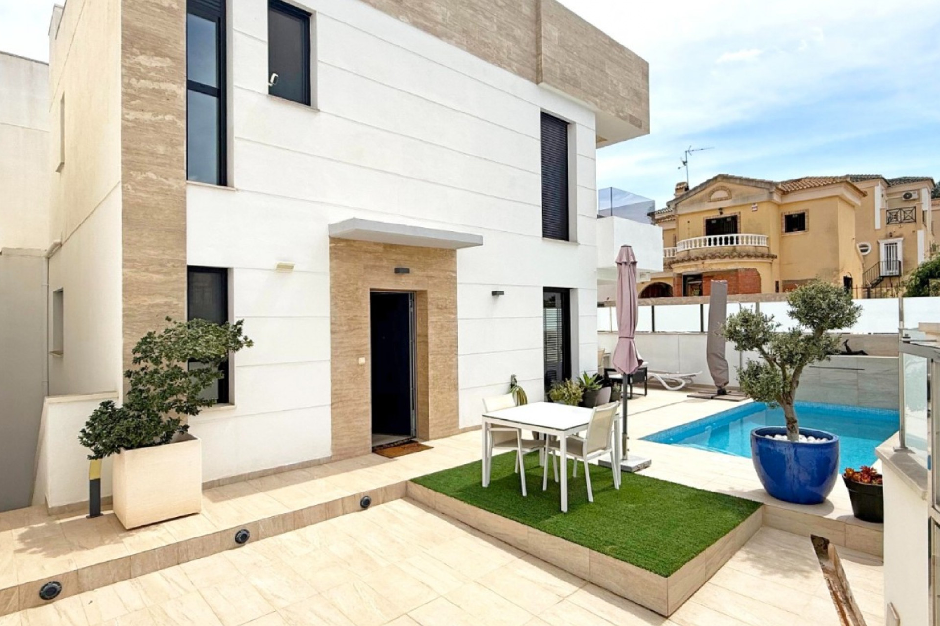 Herverkoop - Detached Villa - Orihuela Costa - Villamartin