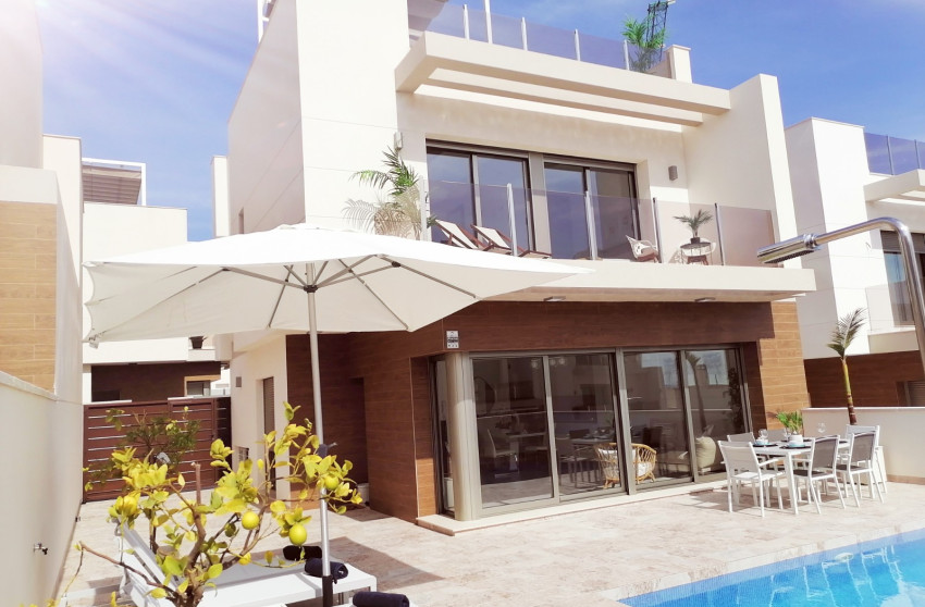 Herverkoop - Detached Villa - Orihuela Costa - Villamartin
