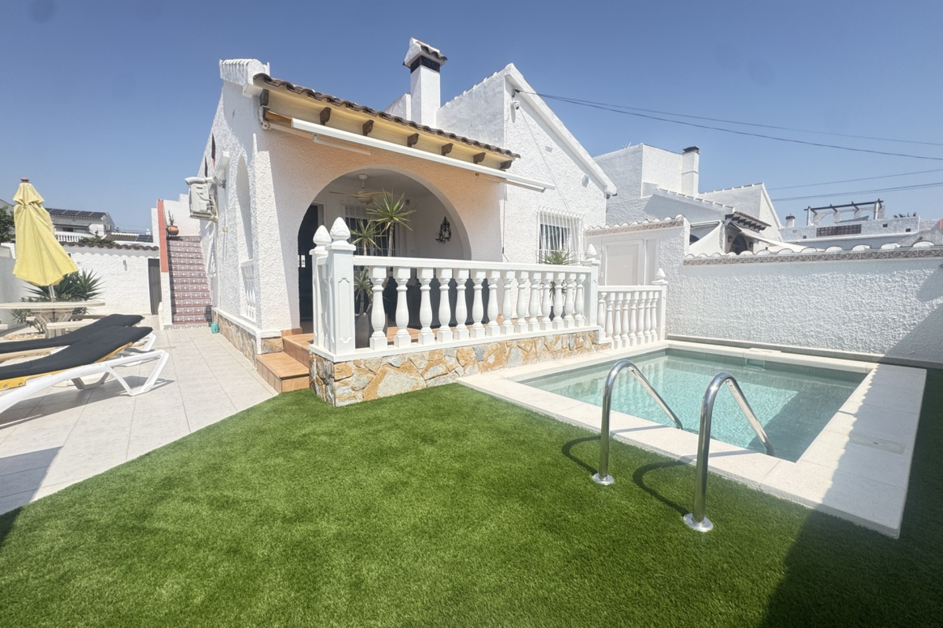 Herverkoop - Detached Villa - Orihuela Costa - Villamartin