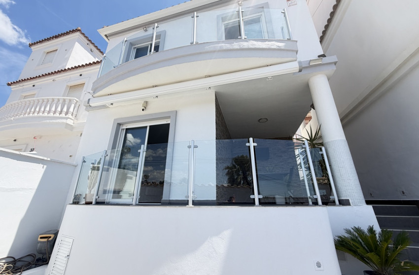 Herverkoop - Detached Villa - Orihuela Costa - Villamartin