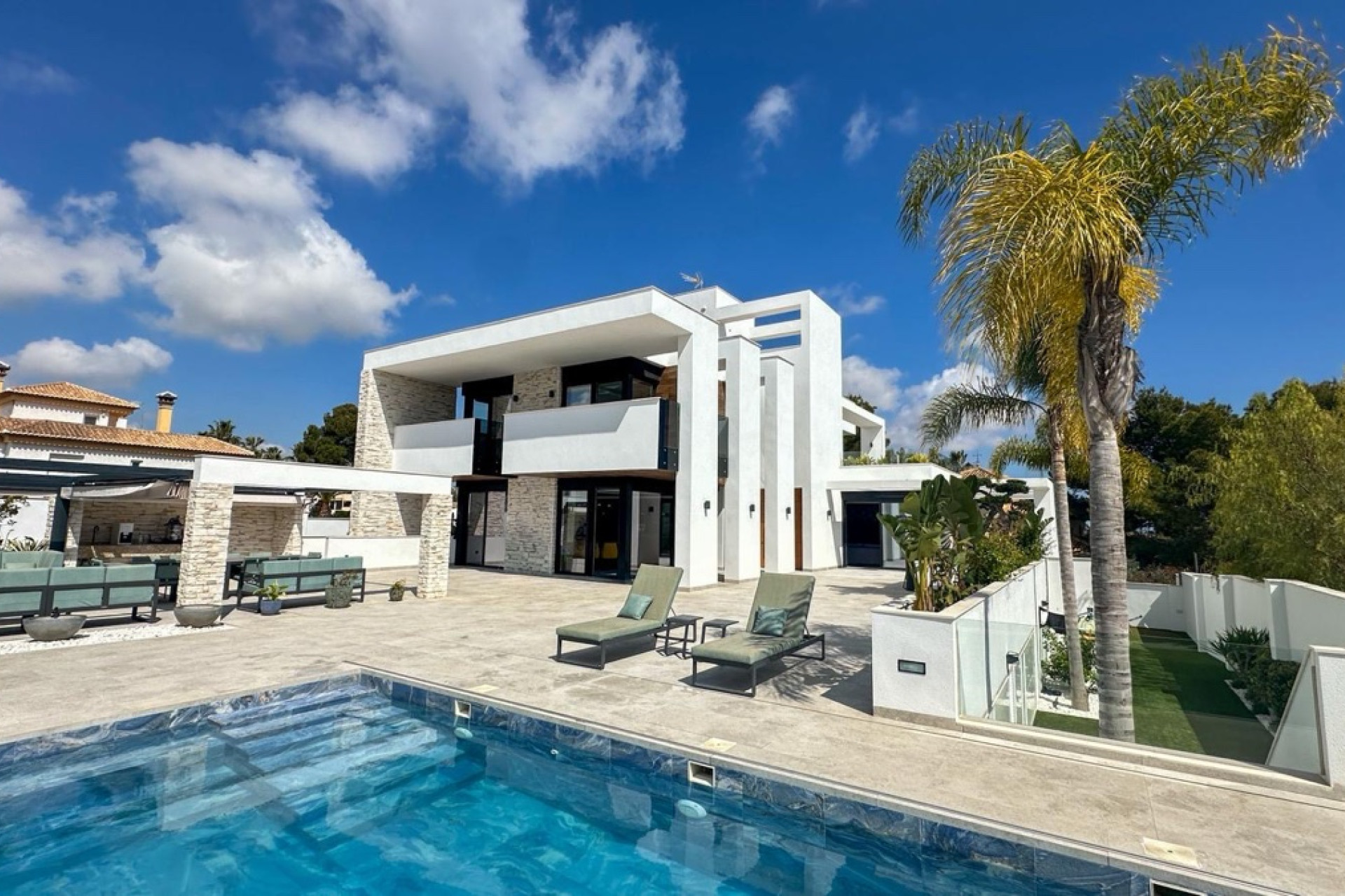 Herverkoop - Detached Villa - Orihuela Costa - Villamartin