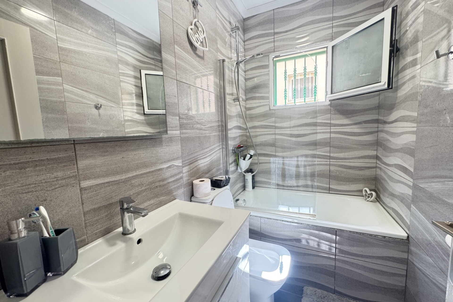 Herverkoop - Detached Villa - Orihuela Costa - Villamartin
