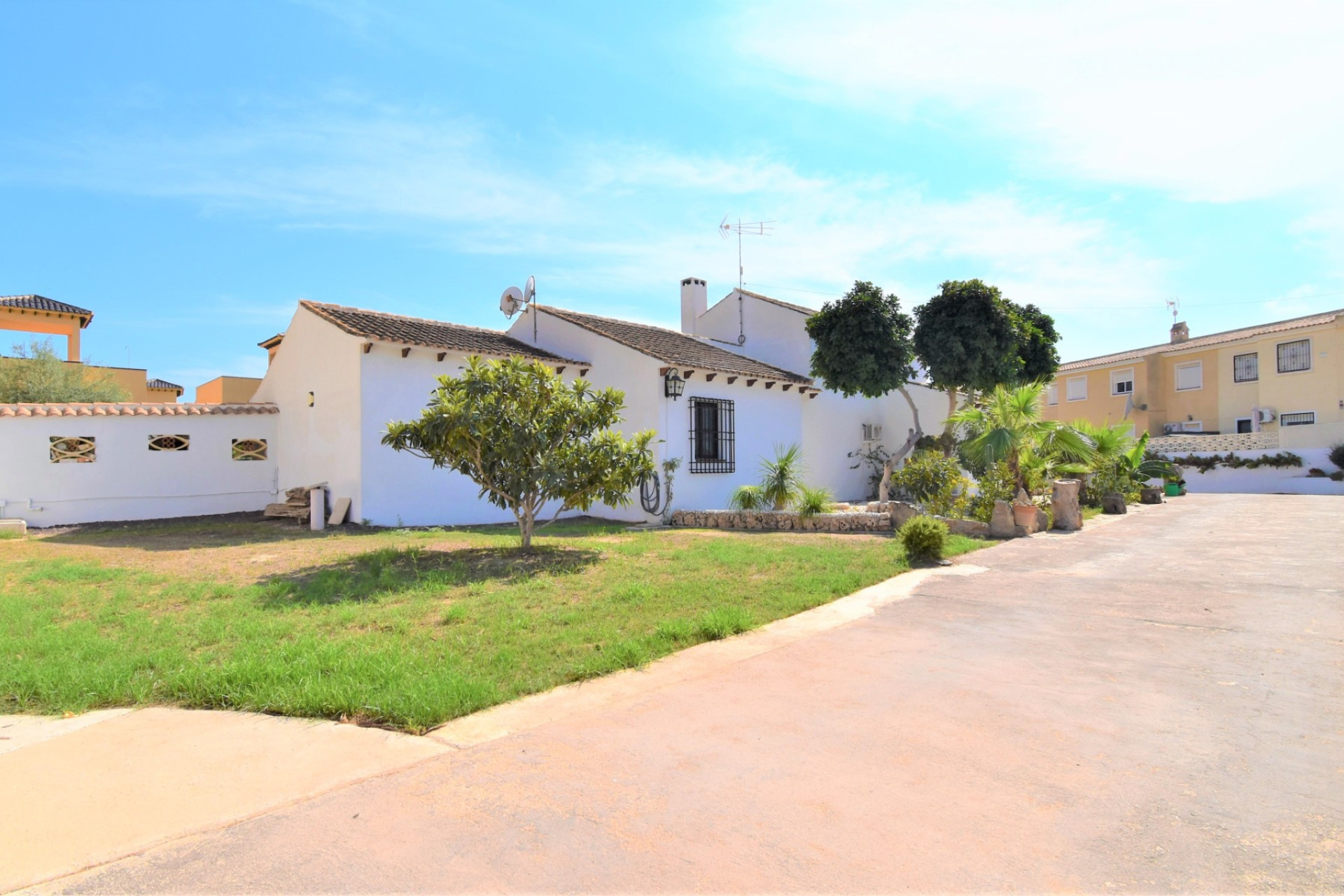 Herverkoop - Detached Villa - Orihuela Costa - Villamartin