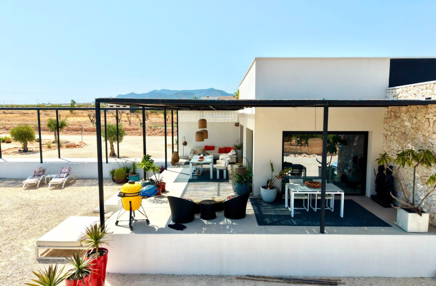 Herverkoop - Detached Villa - Pinoso