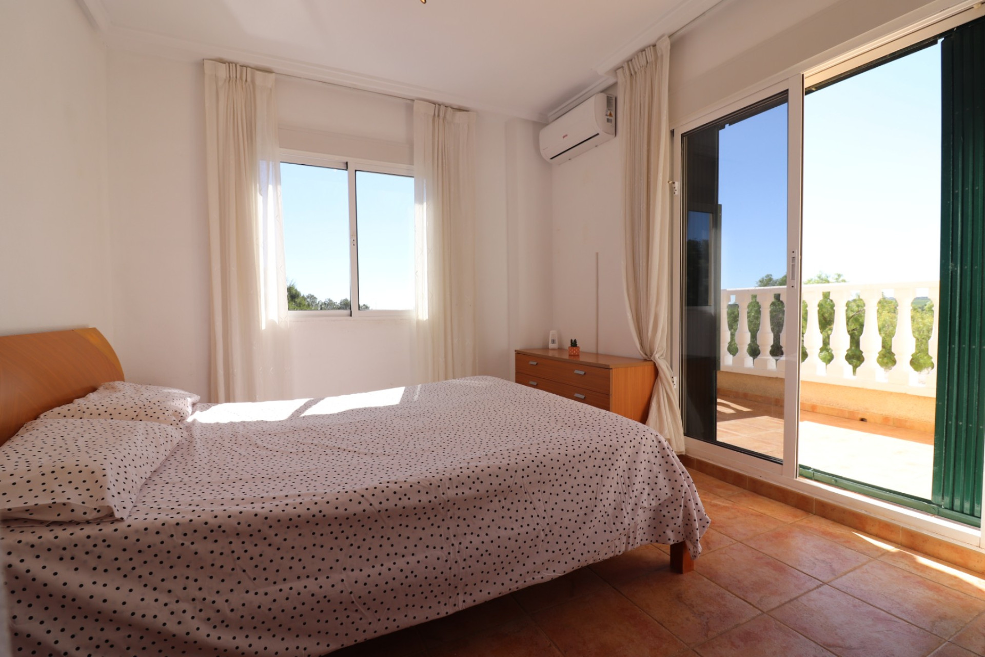 Herverkoop - Detached Villa - San Miguel de Salinas - Lake View Mansions