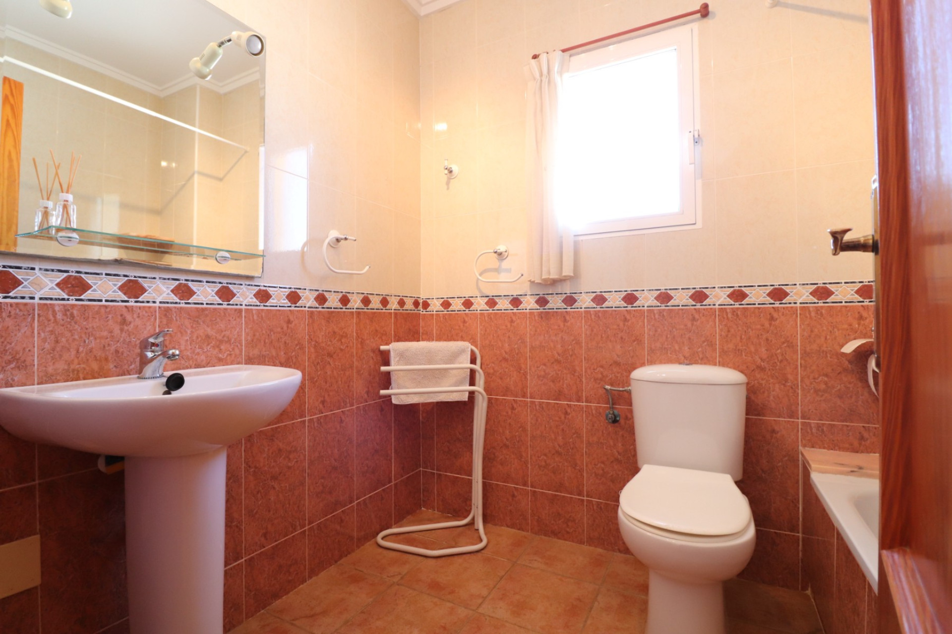 Herverkoop - Detached Villa - San Miguel de Salinas - Lake View Mansions