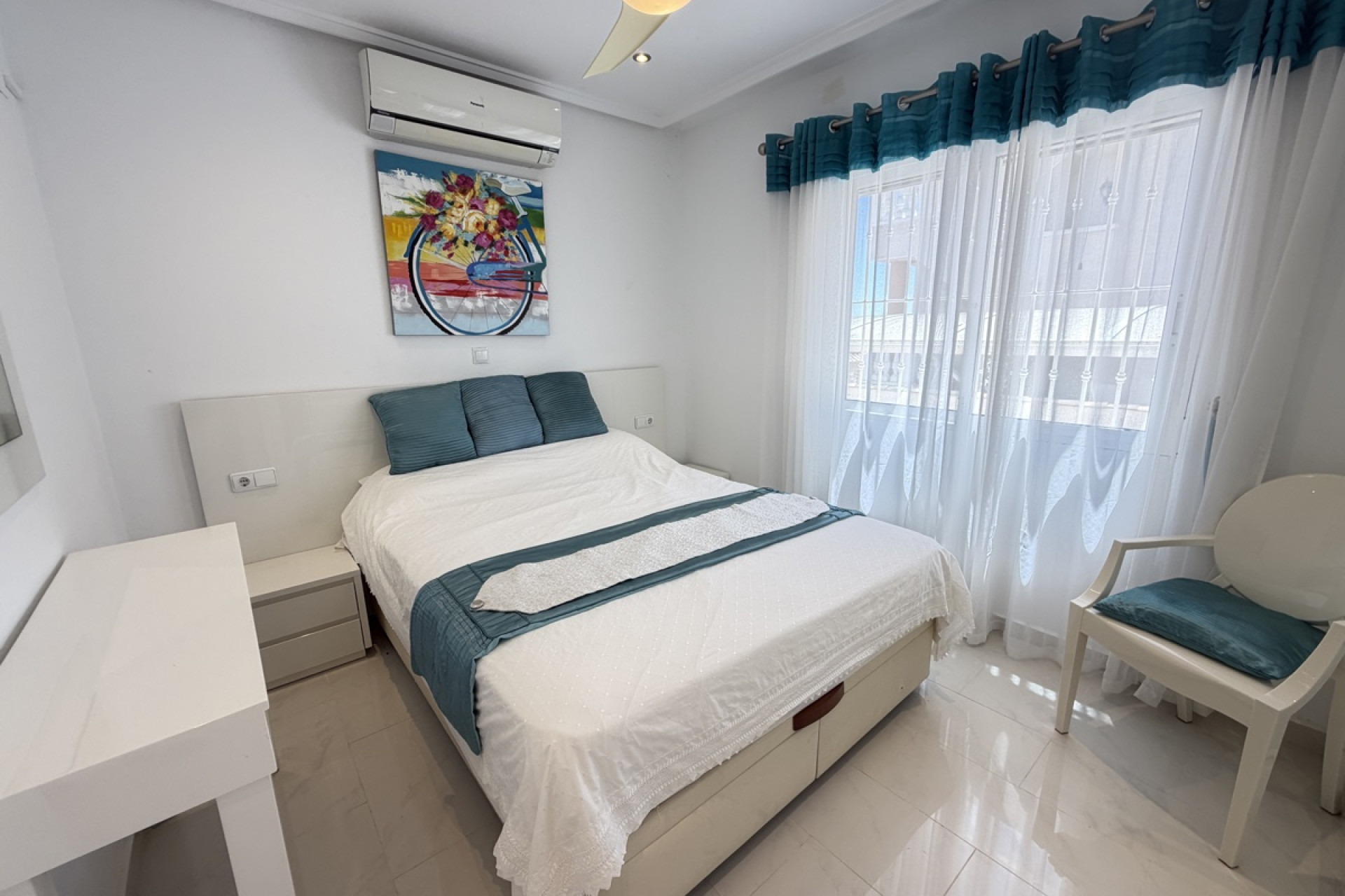 Herverkoop - Detached Villa - San Miguel de Salinas - Lake View Mansions