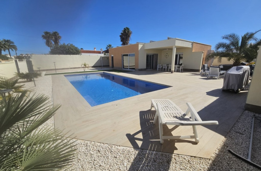 Herverkoop - Detached Villa - Torreta Florida