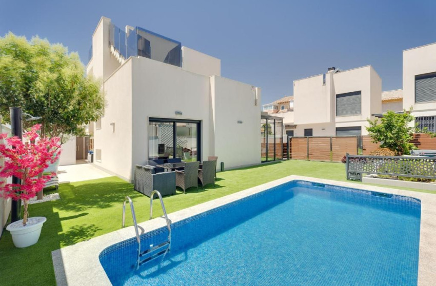 Herverkoop - Detached Villa - Torrevieja - Aguas Nuevas