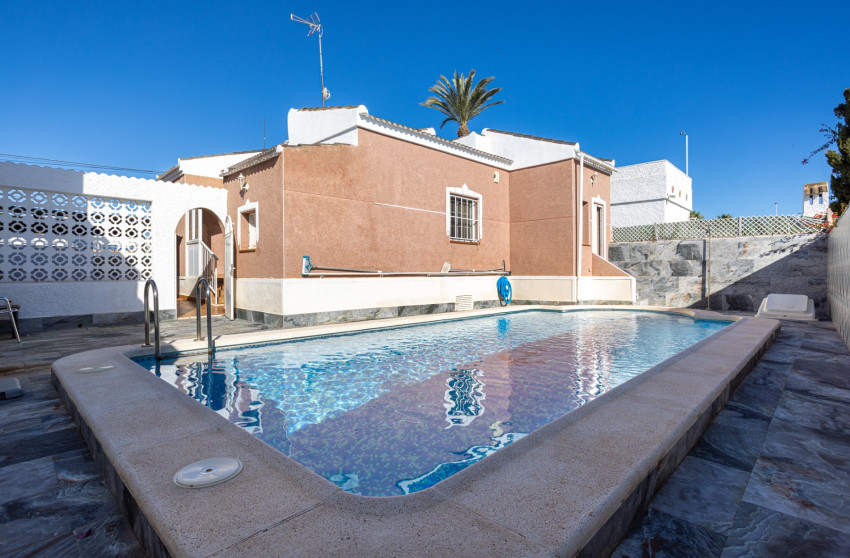 Herverkoop - Detached Villa - Torrevieja - Urbanización San Luis