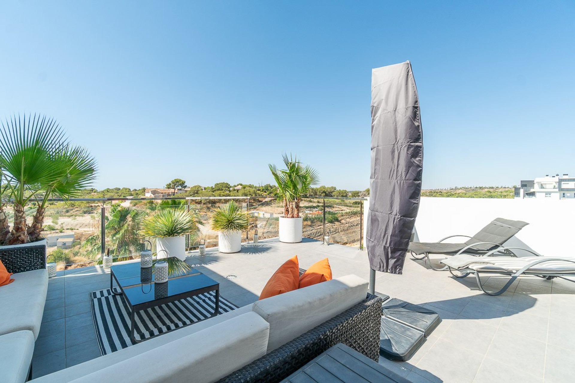 Herverkoop - Duplex Penthouse - Villamartín - La fuente