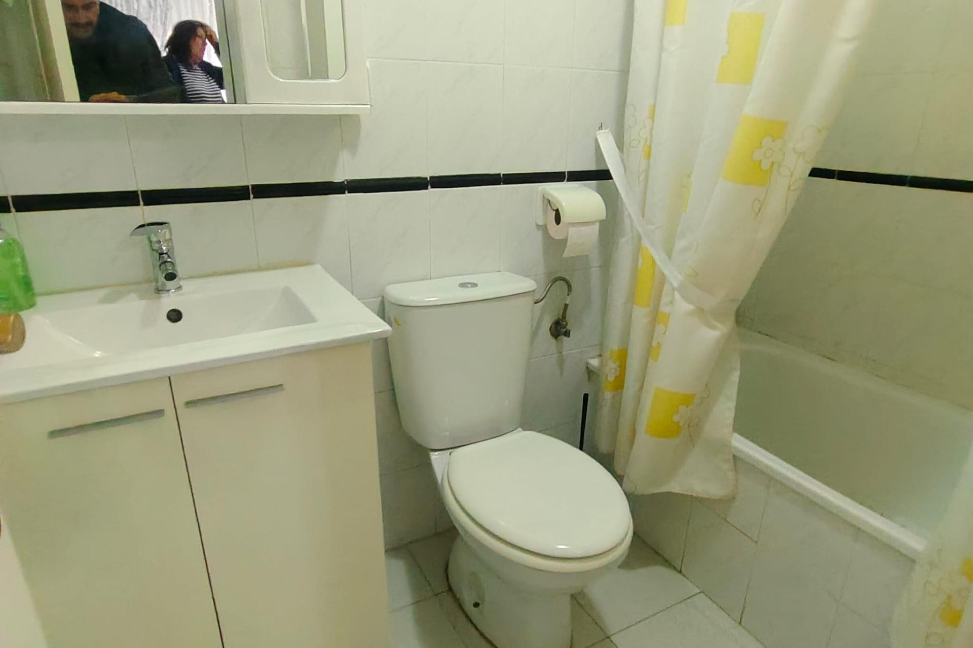 Herverkoop - duplex - Torrevieja - Carrefour