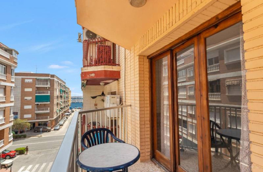 Herverkoop - Flat - Torrevieja - Acequion