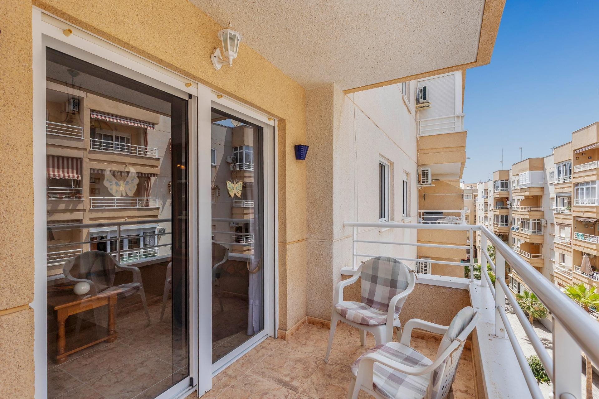 Herverkoop - Flat - Torrevieja - Estacion de autobuses