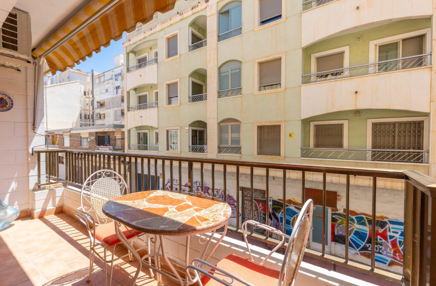 Herverkoop - Flat - Torrevieja - Paseo maritimo