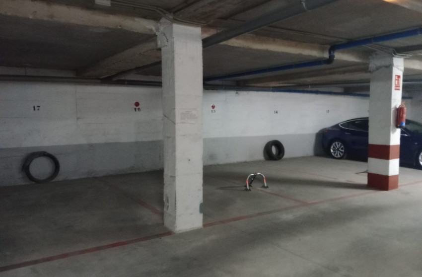 Herverkoop - Garage - La Mata