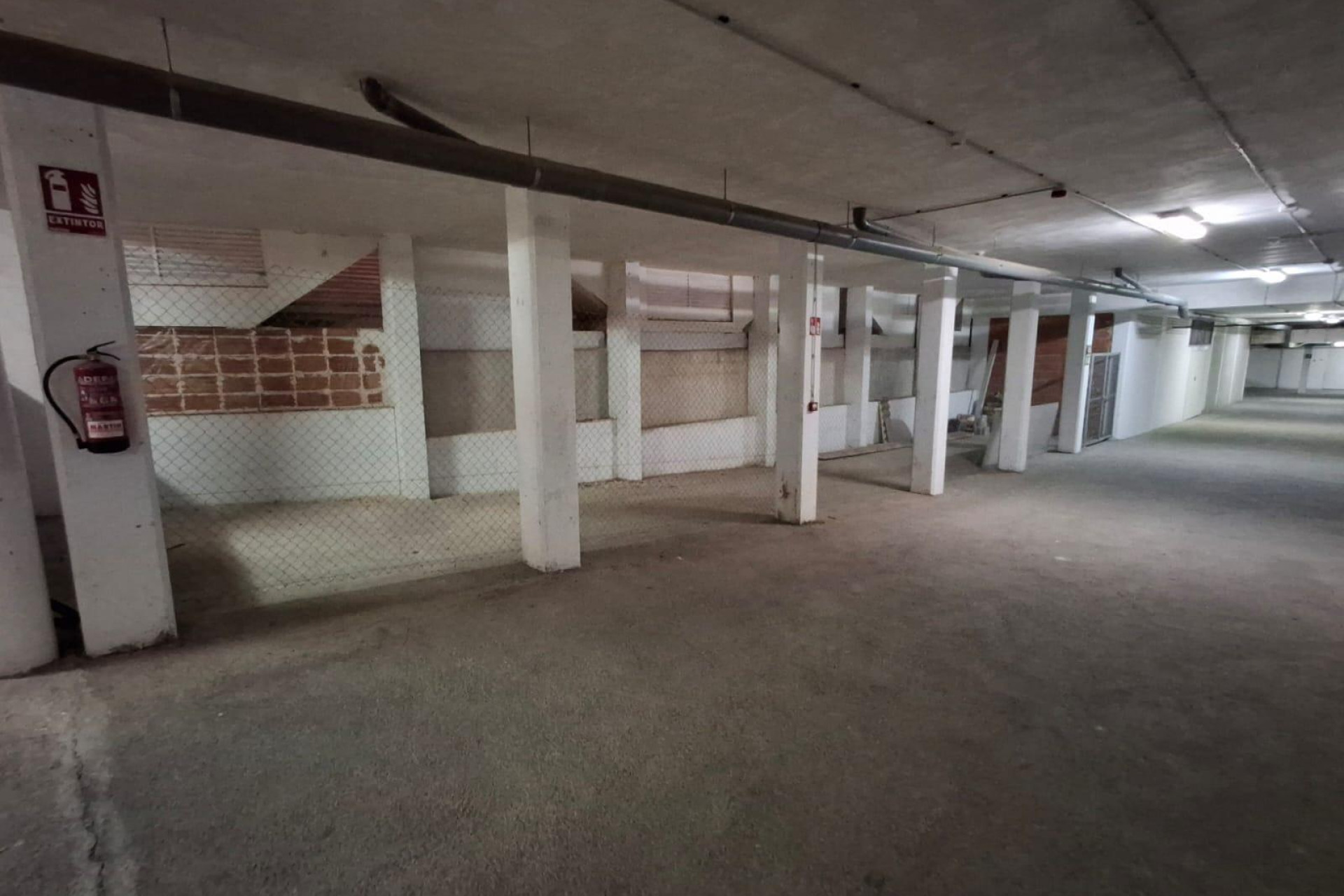 Herverkoop - Garage - Orihuela Costa - Los Almendros-La Florida