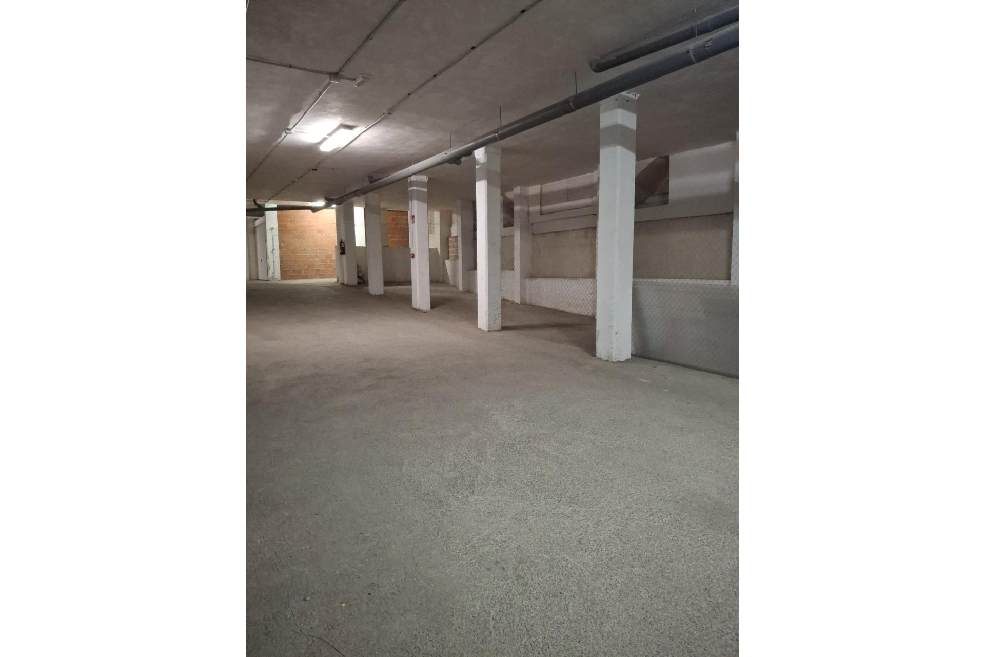 Herverkoop - Garage - Orihuela Costa - Los Almendros-La Florida