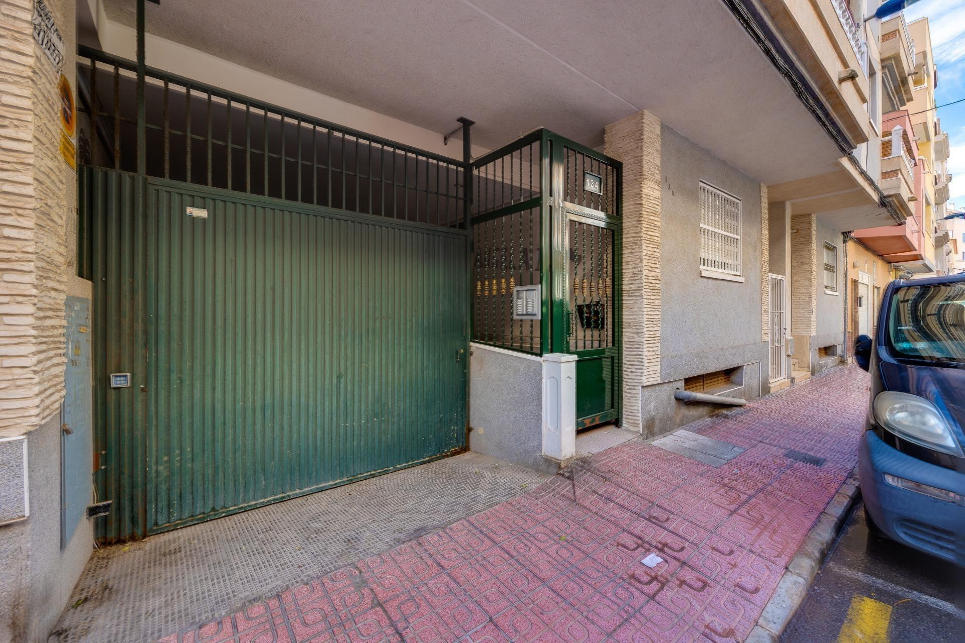 Herverkoop - Garage - Torrevieja - Estacion de autobuses