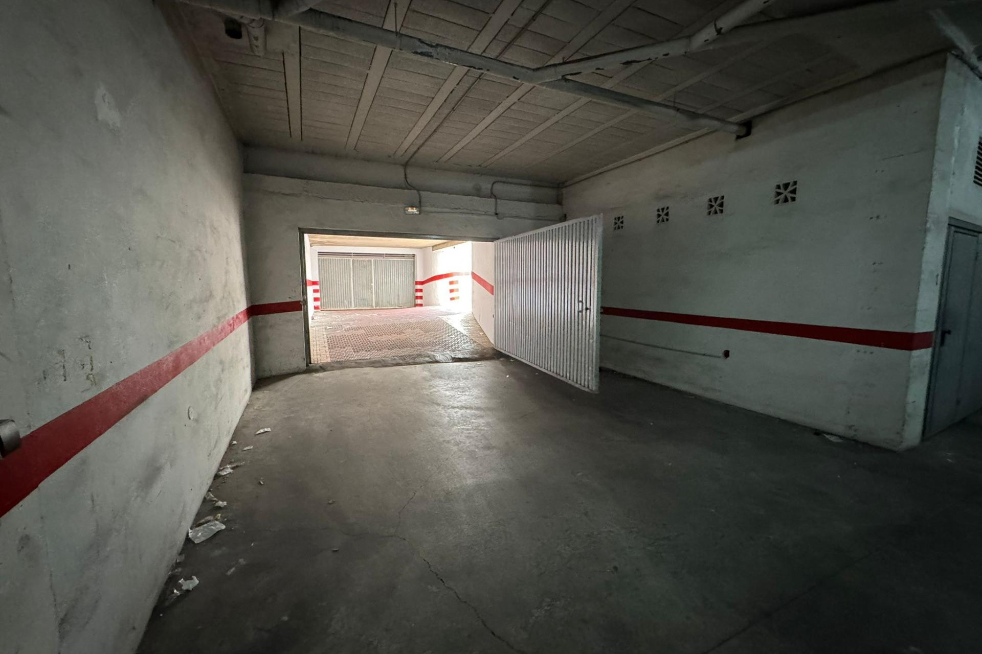 Herverkoop - Garage - Torrevieja - Playa del cura