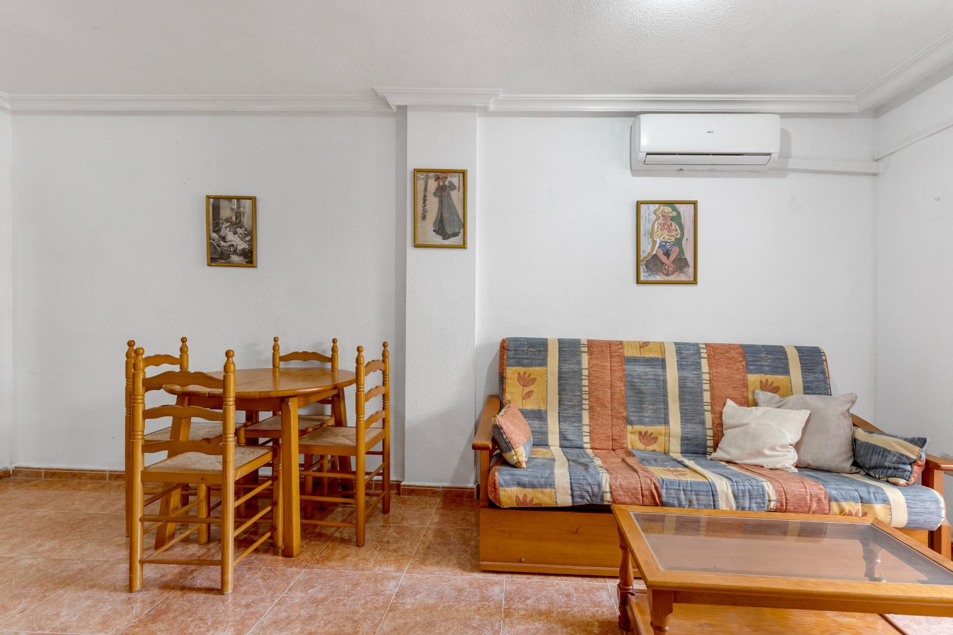 Herverkoop - Ground Floor - Torrevieja - Estacion de autobuses