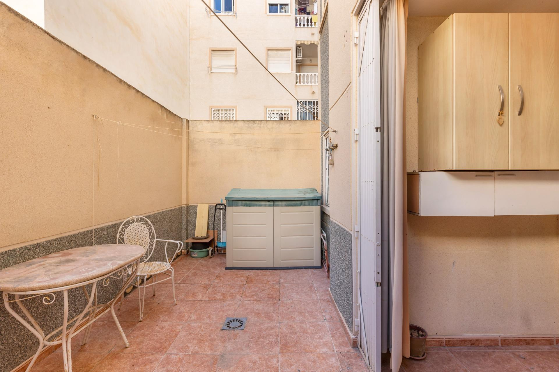 Herverkoop - Ground Floor - Torrevieja - Estacion de autobuses