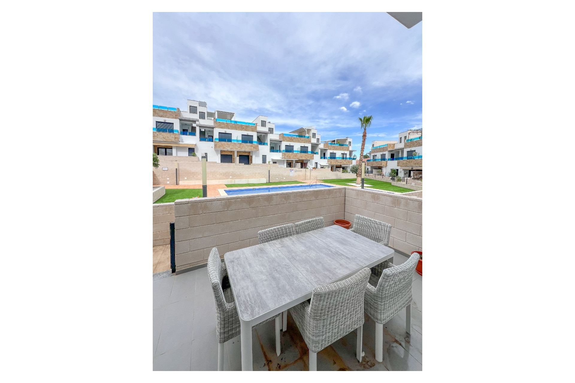 Herverkoop - Herenhuis - Bigastro