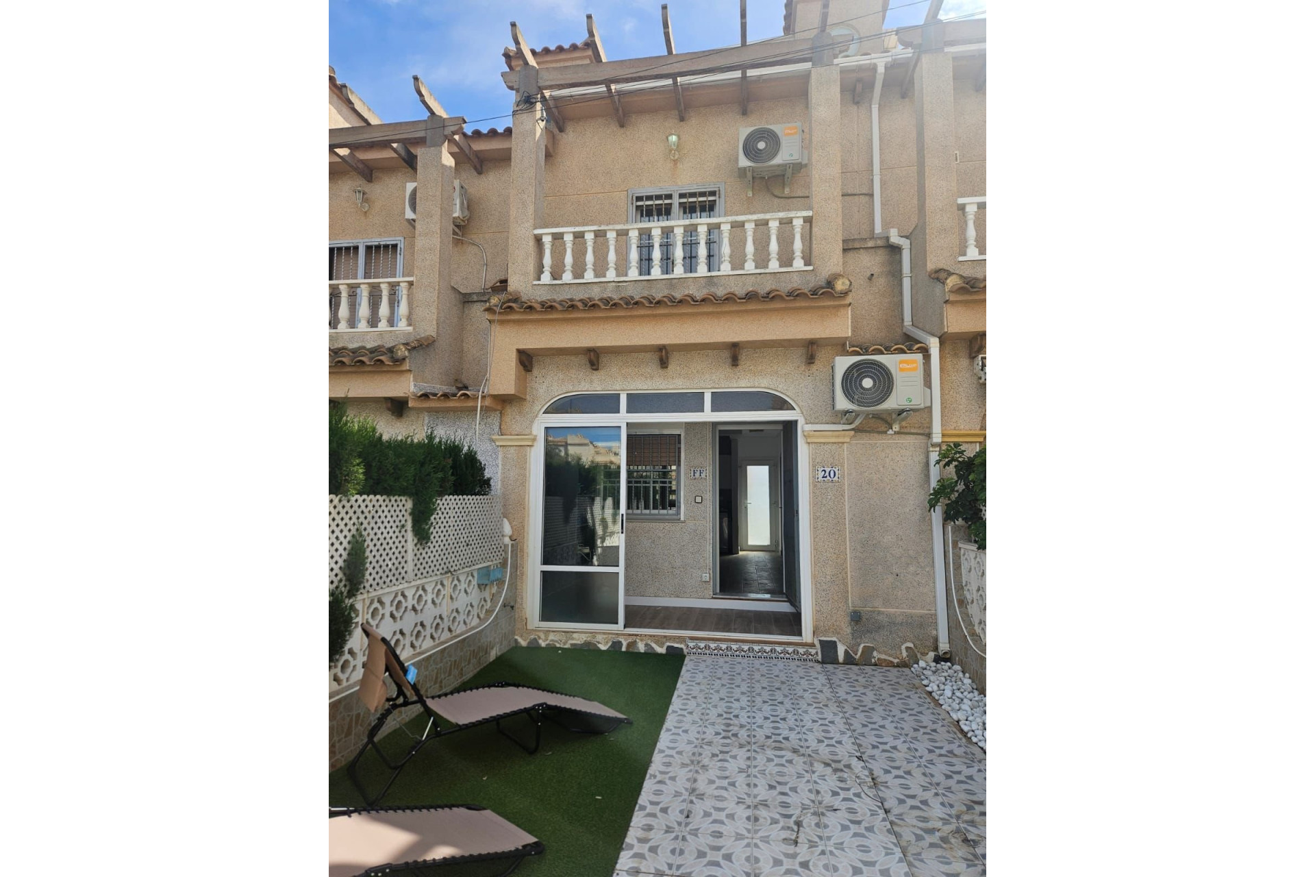 Herverkoop - Herenhuis - La Mata