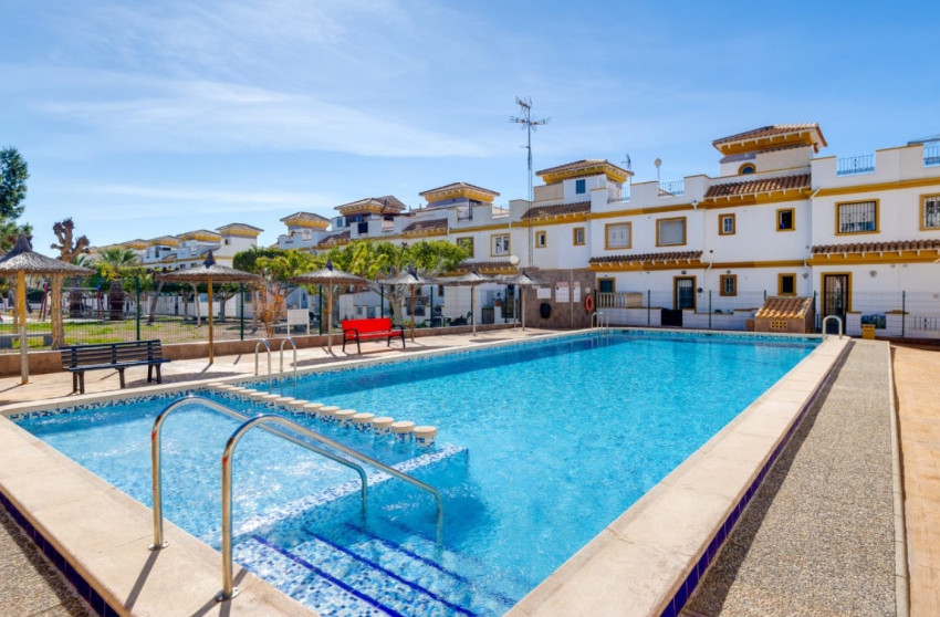 Herverkoop - Herenhuis - Torrevieja - Aguas Nuevas