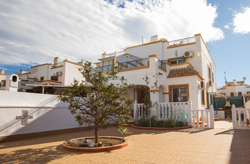 Herverkoop - Herenhuis - Torrevieja - Jardin Del Mar