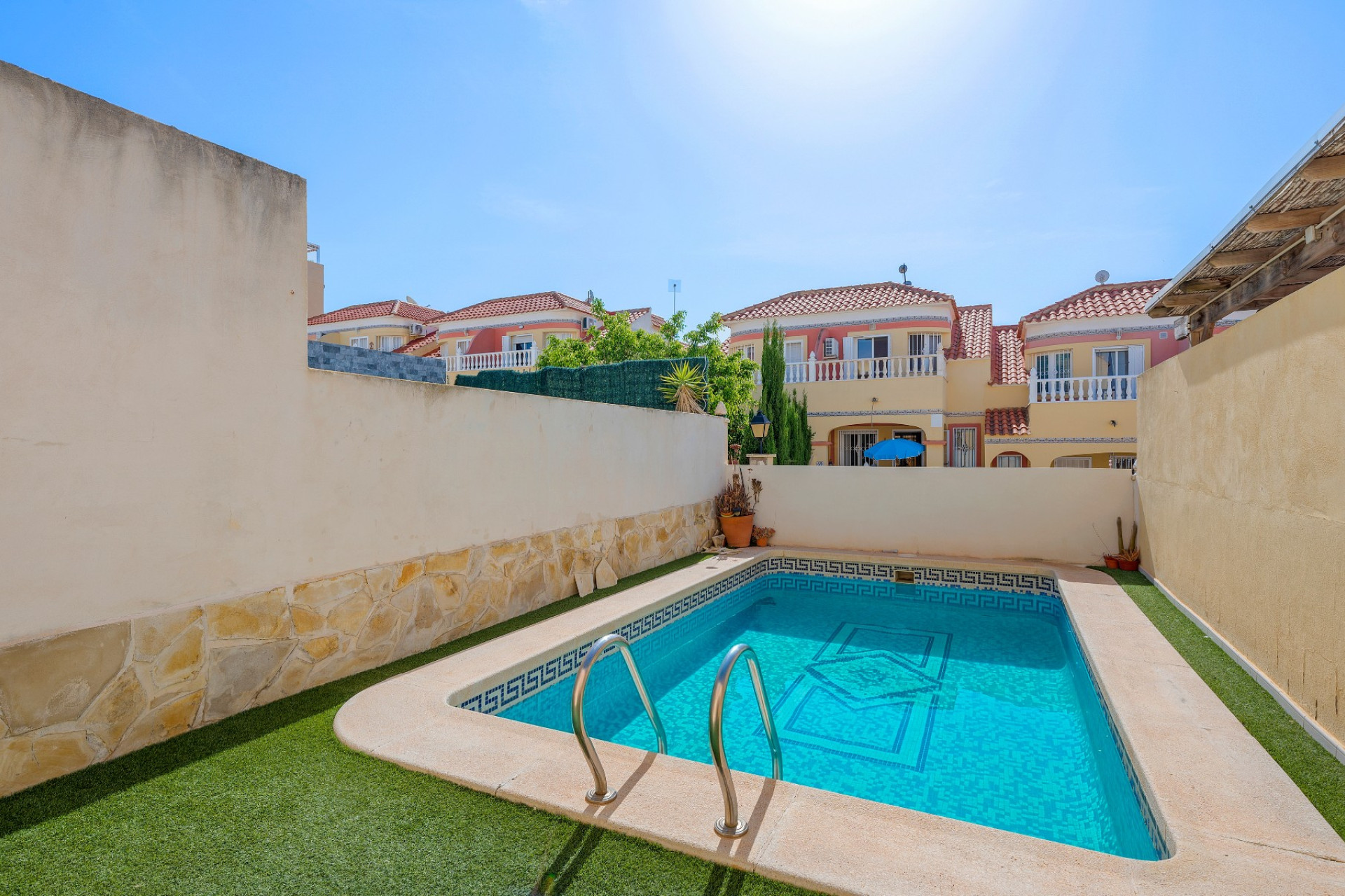Herverkoop - House - Orihuela Costa - Las Filipinas