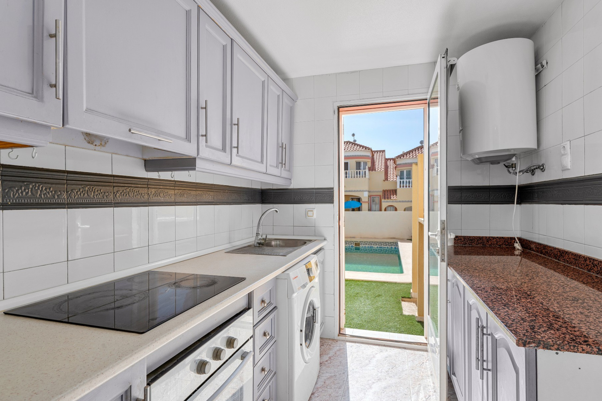 Herverkoop - House - Orihuela Costa - Las Filipinas