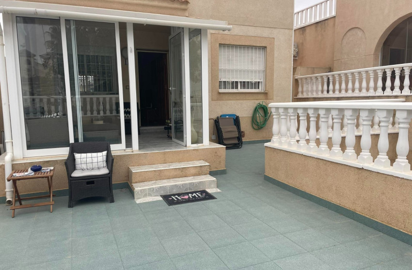 Herverkoop - House - Townhouse - Torrevieja - Los balcones