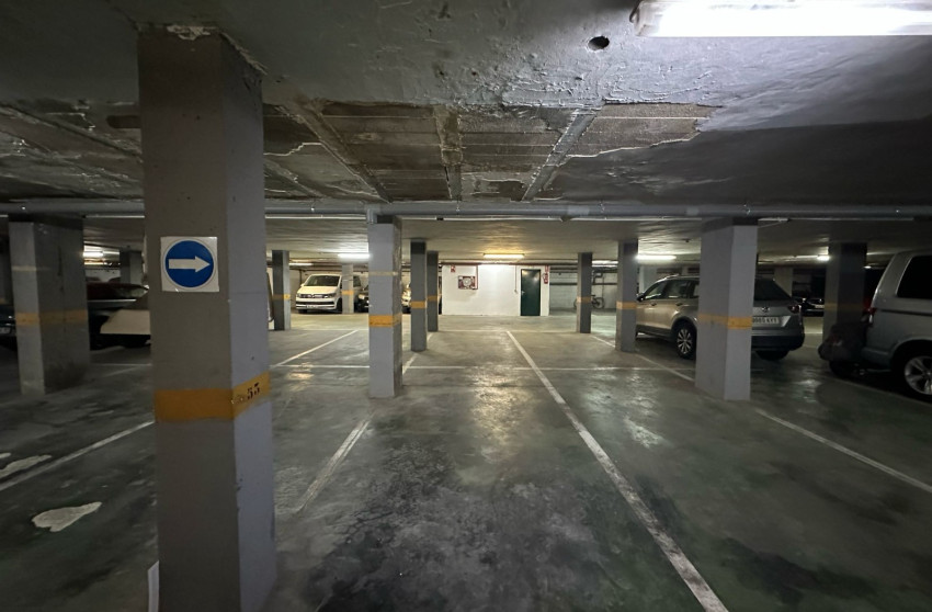Herverkoop - Parking Space / Garage - Port d'Andratx - Andratx