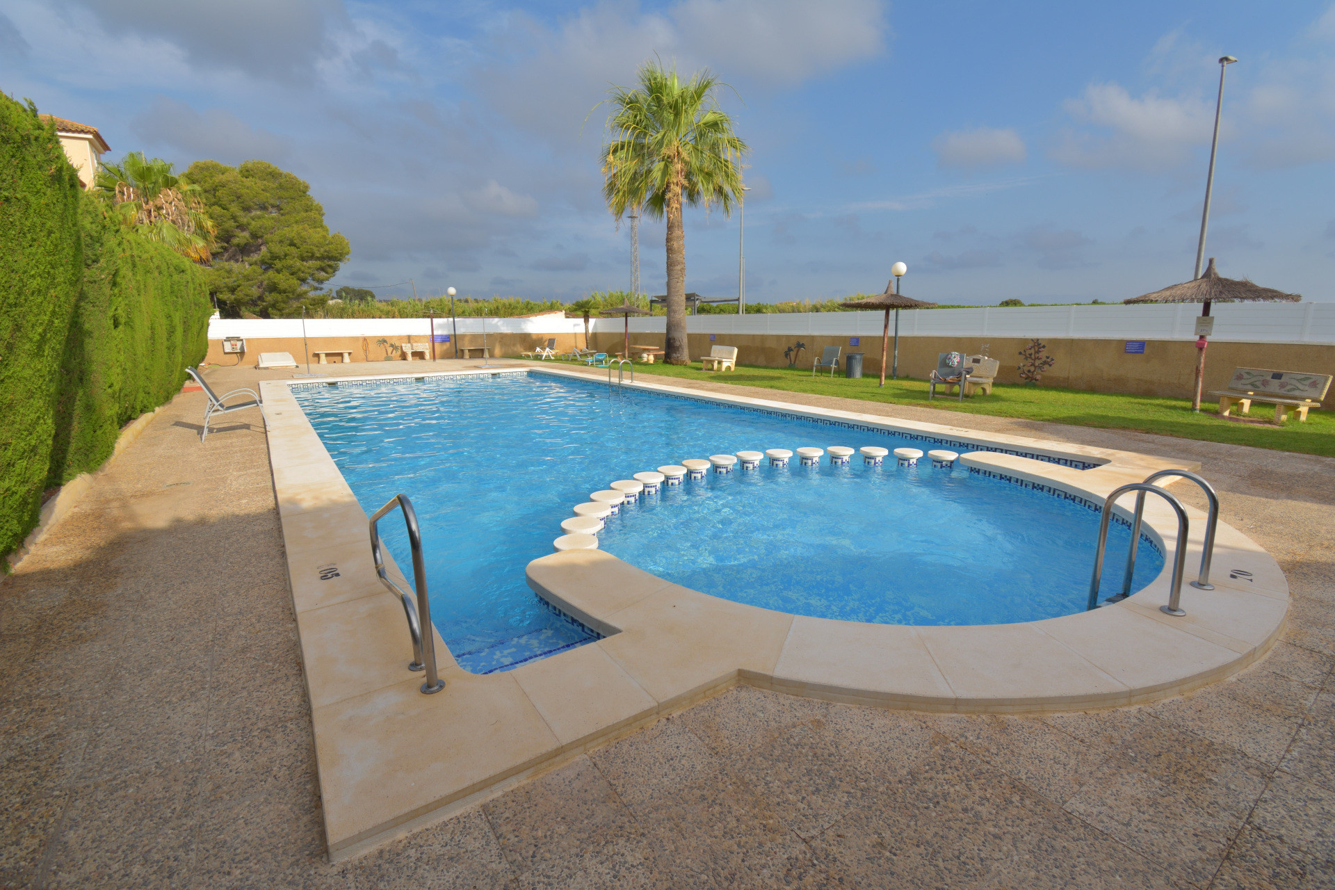 Herverkoop - Quad Villa - Algorfa - Montebello