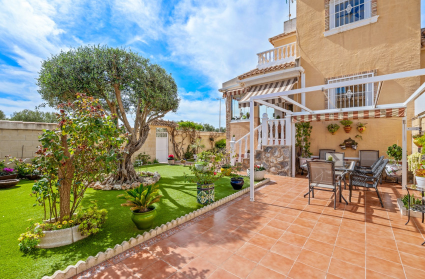 Herverkoop - Quad Villa - Ciudad Quesada - Doña Pepa