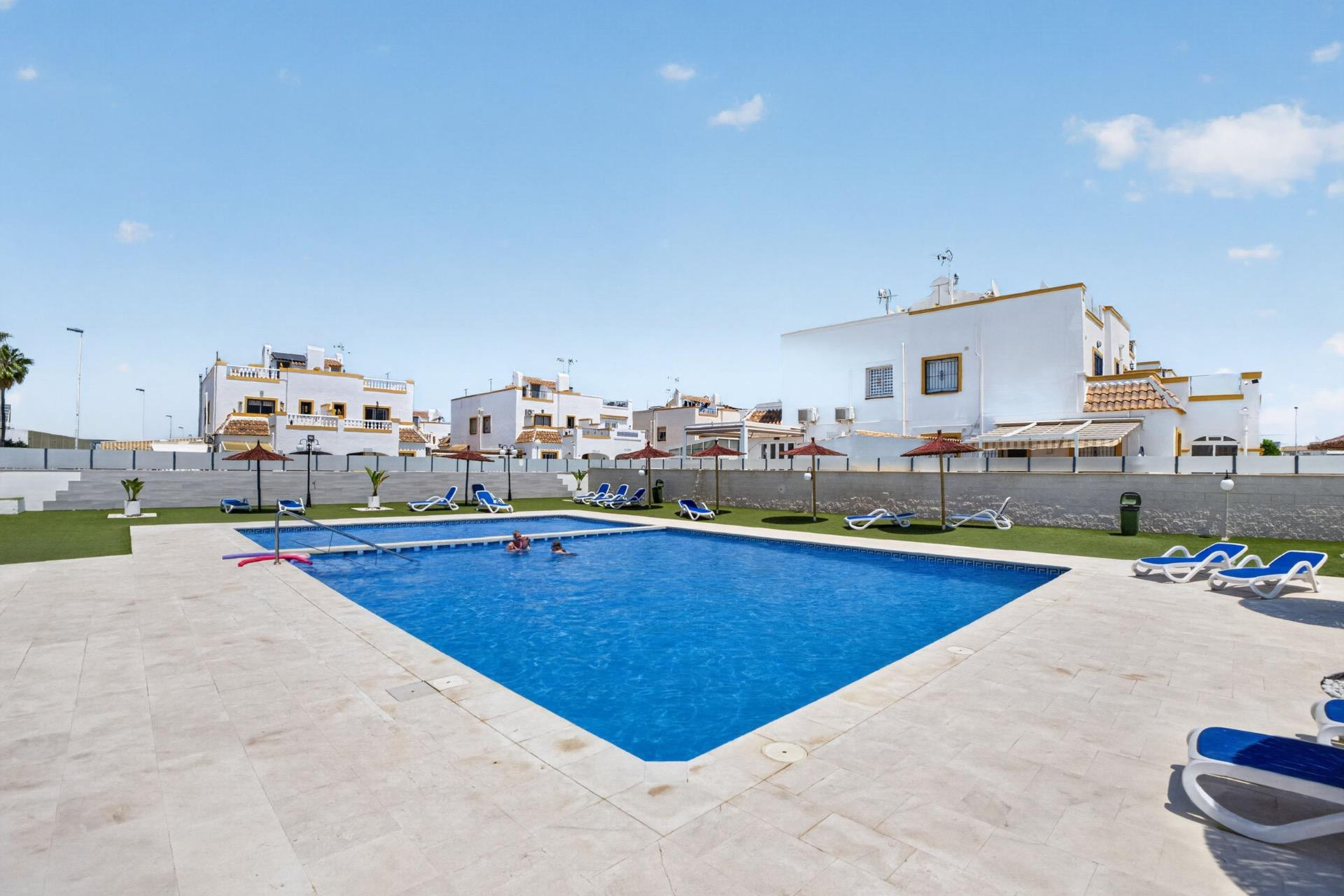 Herverkoop - Quad Villa - Torrevieja - Jardin Del Mar