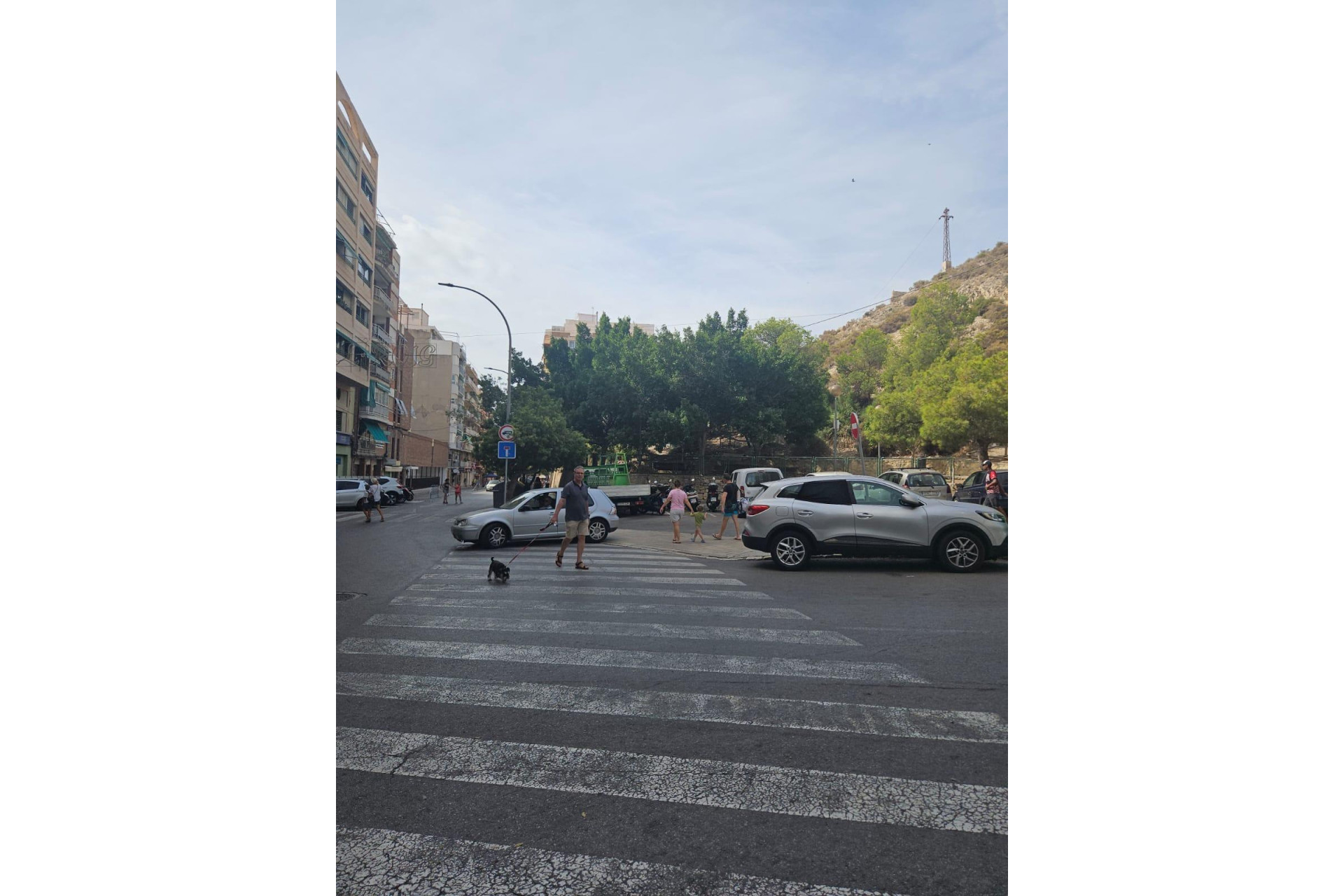 Herverkoop - Reclame - Alicante - Raval Roig-Virgen del Socorro