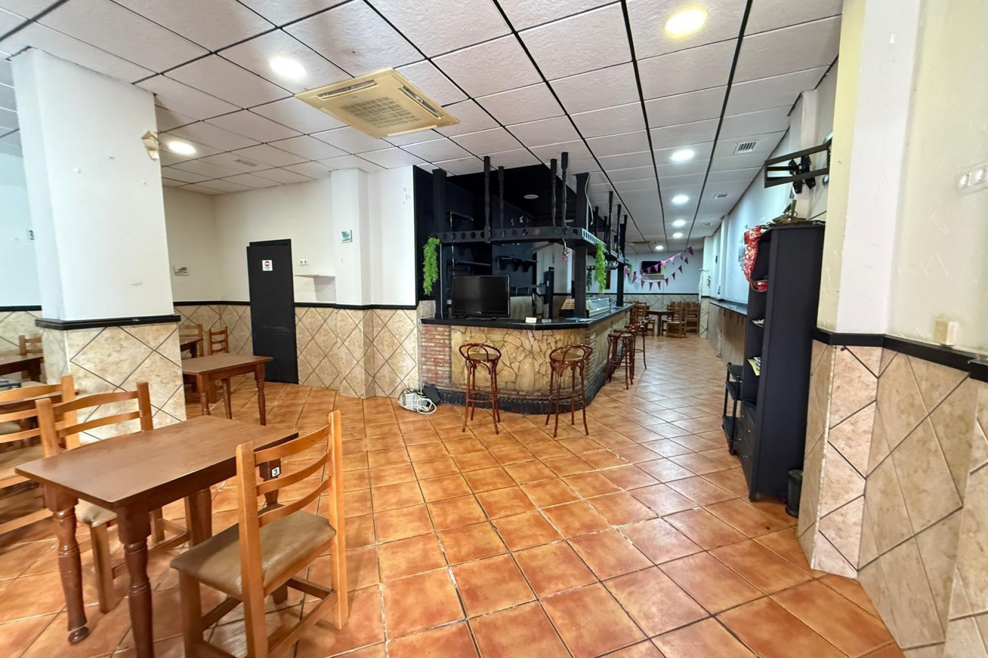 Herverkoop - Reclame - Torrevieja - Estacion de autobuses